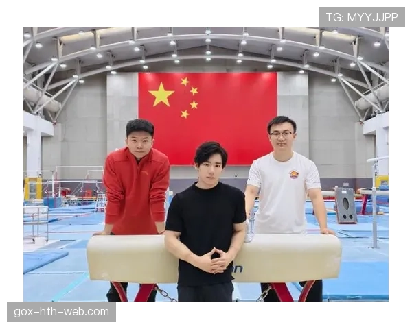 张博恒有钱到能把球馆买下，回家却穿拖鞋吃泡面